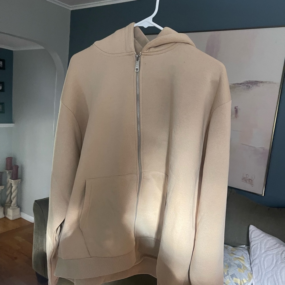 Super soft zip up Hoodie cream